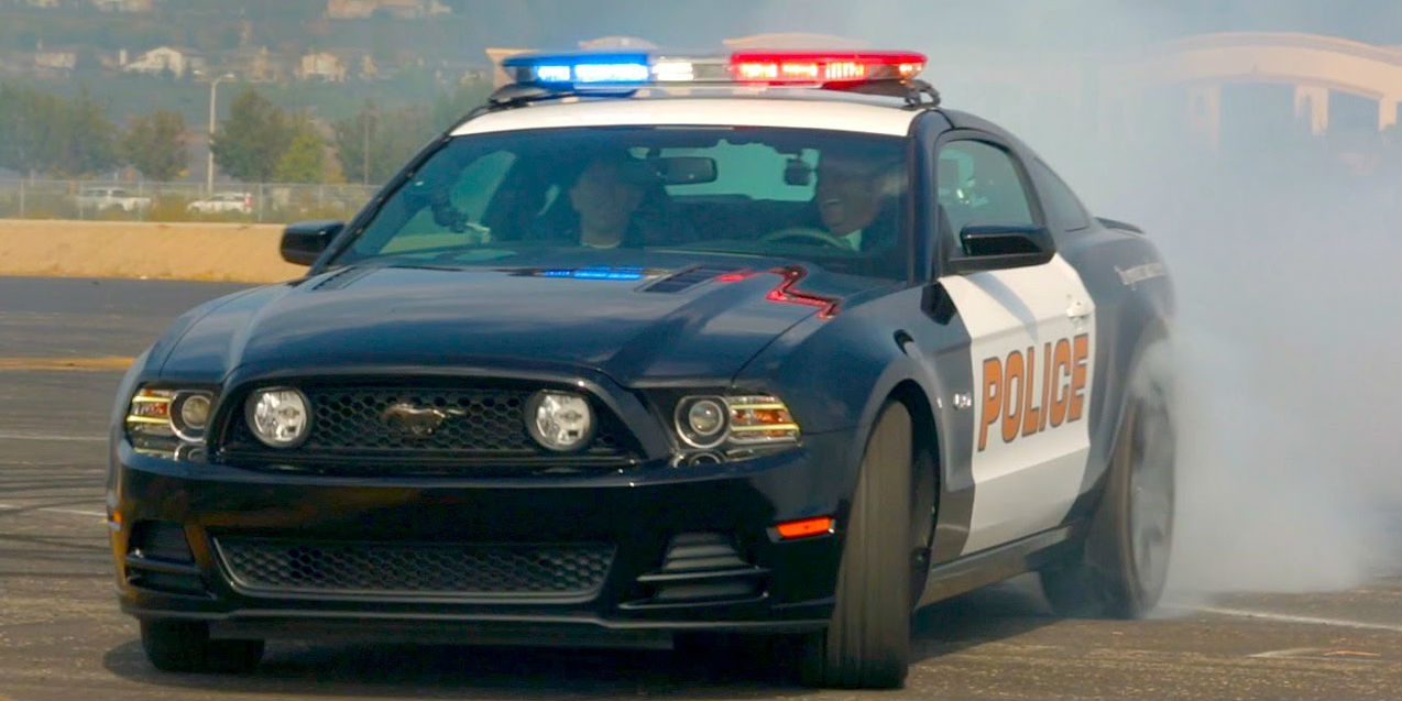 Ford Mustang 5.0 One of Best Police Cars In The World!