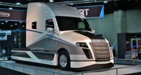 FREIGHTLINER SUPERTRUCK future fuel efficient truck 2