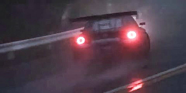 NISSAN GTR EXPERIENCE on Turnpike Hakone in the Rain