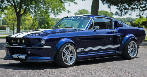 Modern GT500 Mustang TRANSFORMED Into A 1967 GT500 Fastback! - Muscle ...