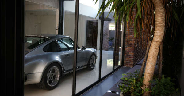 Rauh Welt Porsche Dream House 66