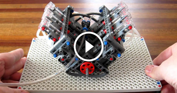 V6 Pneumatic LEGO Engine 1 TN