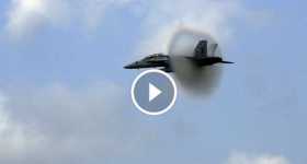 FA-18 Flyby SONIC BOOM beach 11