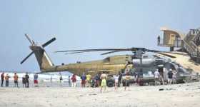 Huge Marine Corps Helicopter Makes An Emergency Landing California 3