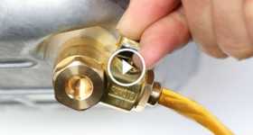 Messy Oil Changes Fumoto Oil Drain Valve Gadget 2