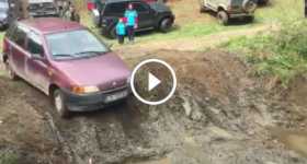 Punto Trudges Through Mud At The Tisovec 2017 1 TN