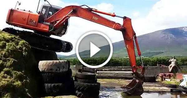 Jump With His Huge Digger ton 1