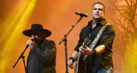 Country Star Troy Gentry Died In A Helicoper Accident 1