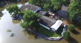 He Saved His Home From FLOODS in Texas With AQUA DAM