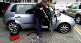 Hilarious Prank vacuum cleaner car 1