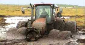 Powerful Tractors mud 1 TN