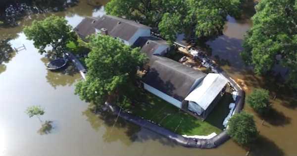 Survivalist From TEXAS Saves His Home With AQUA DAM 1