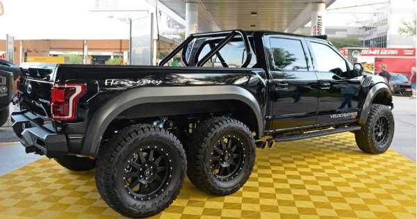 2018 Ford Raptor - 6x6 Hennessey Velociraptor 1