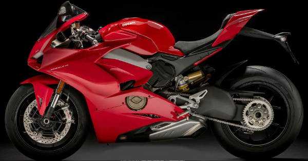 NEW Ducati Panigale V4 Comes With 226HP Twice The Cylinders 1