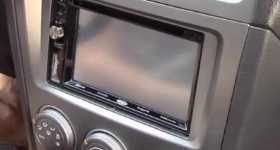 Factory Car Stereo vs Aftermarket Stereo 2